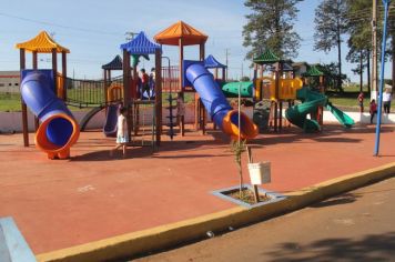 As instalações de parques infantis do município estão sendo finalizadas 