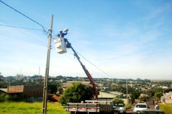 Departamento de Obras realiza 224 trocas de lâmpadas e luminárias rebaixadas