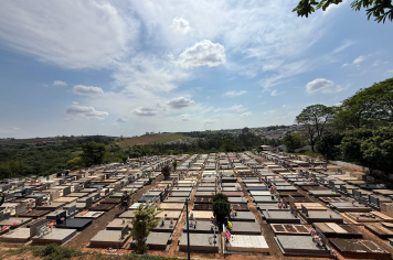 Serviços Públicos finaliza melhorias no cemitério para Dia de Finados