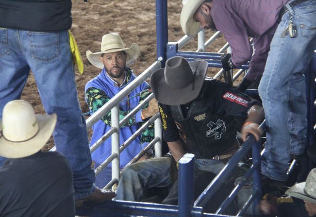 FINAL DA PROVA DO TAMBOR E RODEIO ENCERRA A 13ª EXPO MANDAGUAÇU