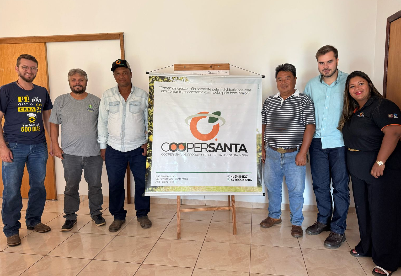Visita técnica a Coopersanta foca a diversificação no campo para gerar renda