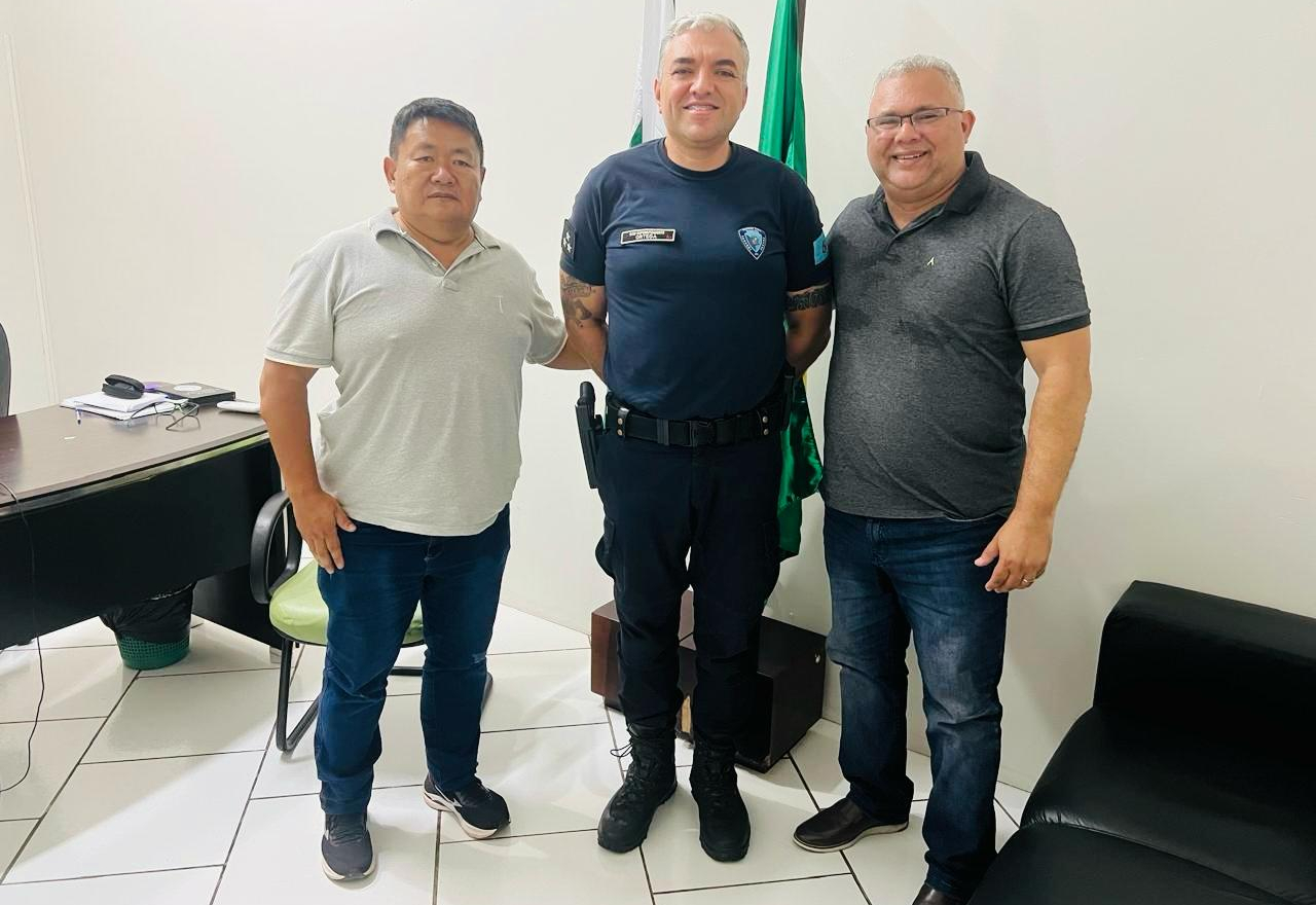 Secretário de Segurança faz visita técnica a guarda municipal de Sarandi.
