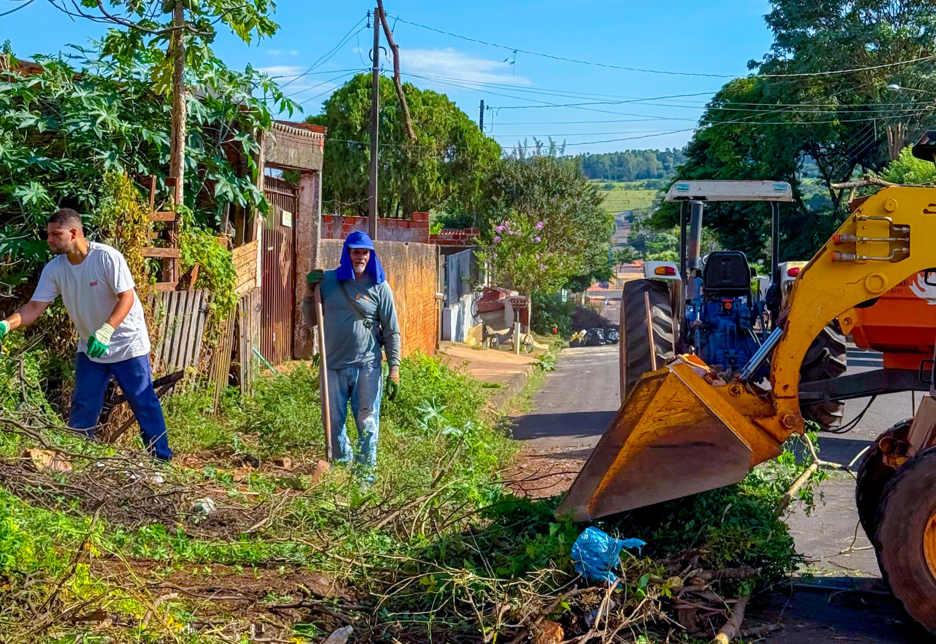 Mandaguaçu Intensifica Manutenção Urbana e Ações de Combate à Dengue.