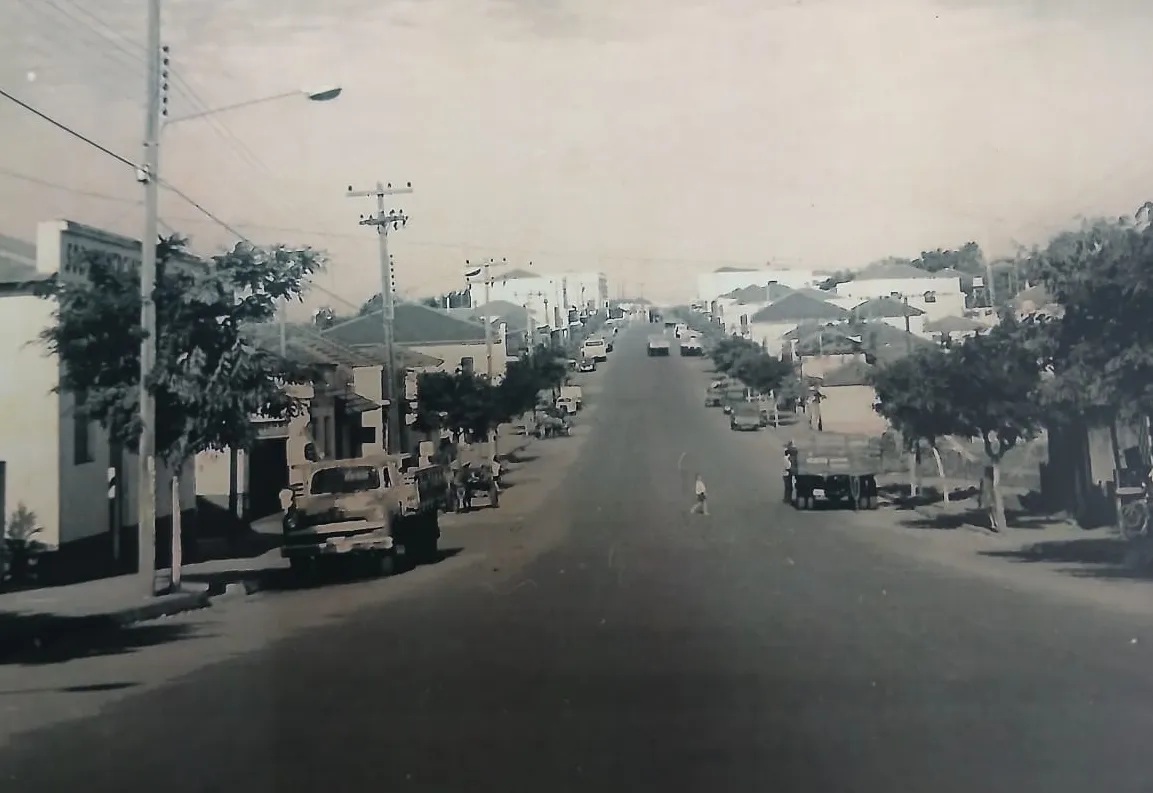 Cruzeirópolis, Cala a Boca, Vila Guaíra, Mandaguaçu: 73 anos de história