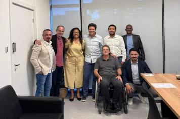 Em Curitiba, prefeito discute Copel, pedágio e liberação de recursos