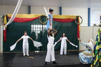 Departamento de Assistência Social promove espetáculo 