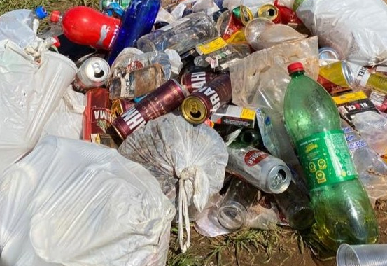 Descarte irregular de lixo é crime ambiental e passível de multa